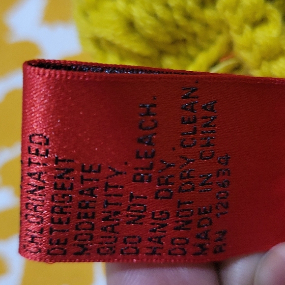 V Cristina Sweater - Picture 6 of 7